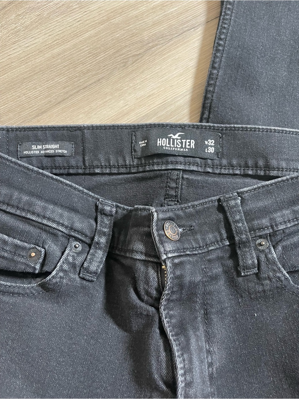 Hollister Men's Black Skinny Jeans - Size 32x30 - Picture 2 of 6